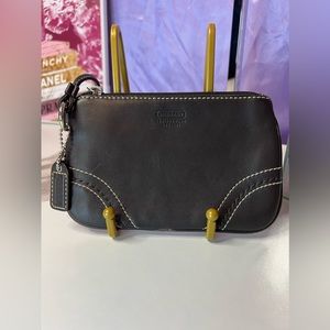 COACH WRISTLET DARK BROWN LEATHER SILVER ZIPPED